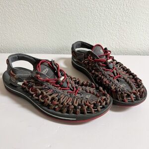 KEEN  Uneek ParaCord Bungee Sandal Brown Red Men\'s 10 KEEN UNEEK Sandal Dark Earth Chipmunk Man | Shop at PUKAS  main image 3